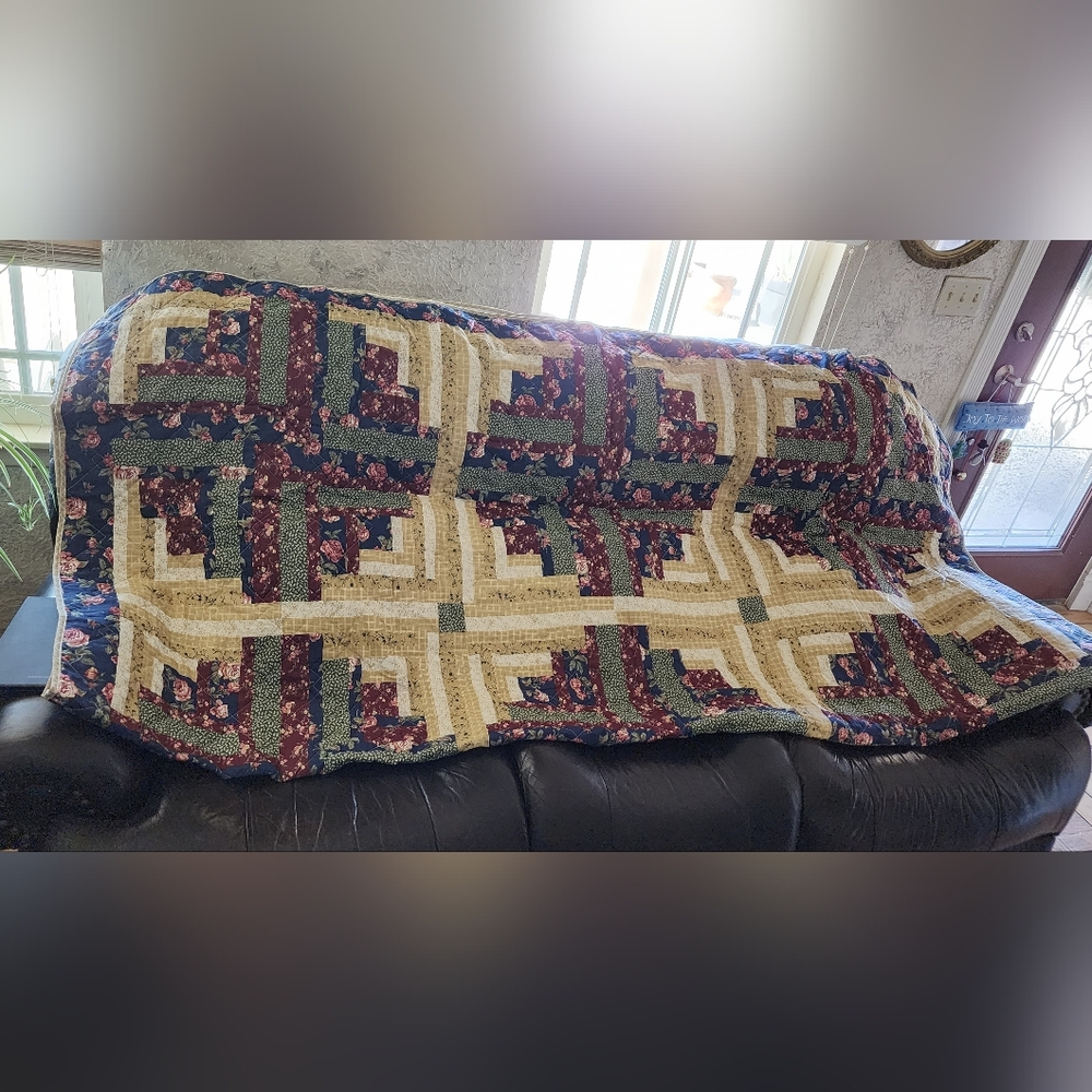 Quilt - Picture 2 of 7
